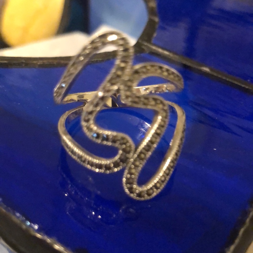 Wavy Ring
